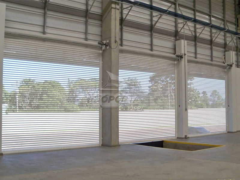 Portas de aço no Centro de Diadema