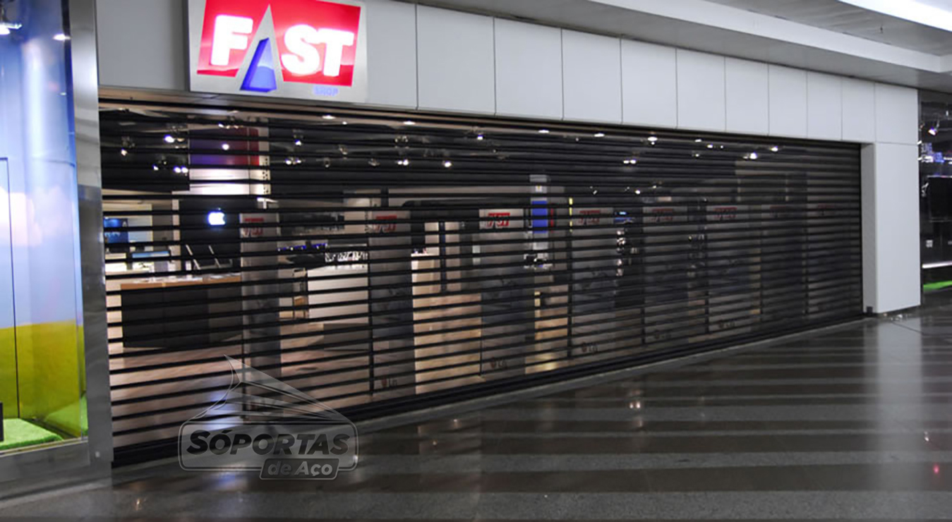 Portas de aço na Barão de Mauá