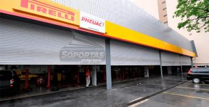 Vantagens das portas de aço de enrolar para comércios e indústrias